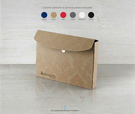 Box Raccoglitori Ecologici eleganti in cartoncino riclato, vista frontale, patella aperta.