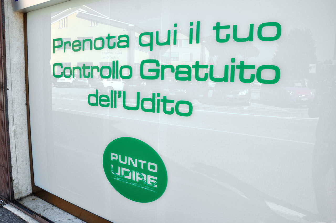 vetrina Punto Udire